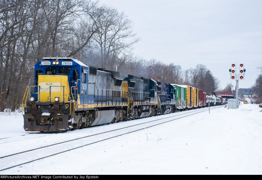 AYPO approaches Groton-Harvard Rd